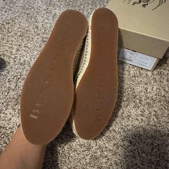 Burberry espradrilles size 36.5 - Picture 4 of 4
